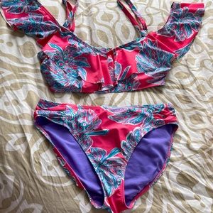 Marilyn Monroe Two piece floral bathing suit